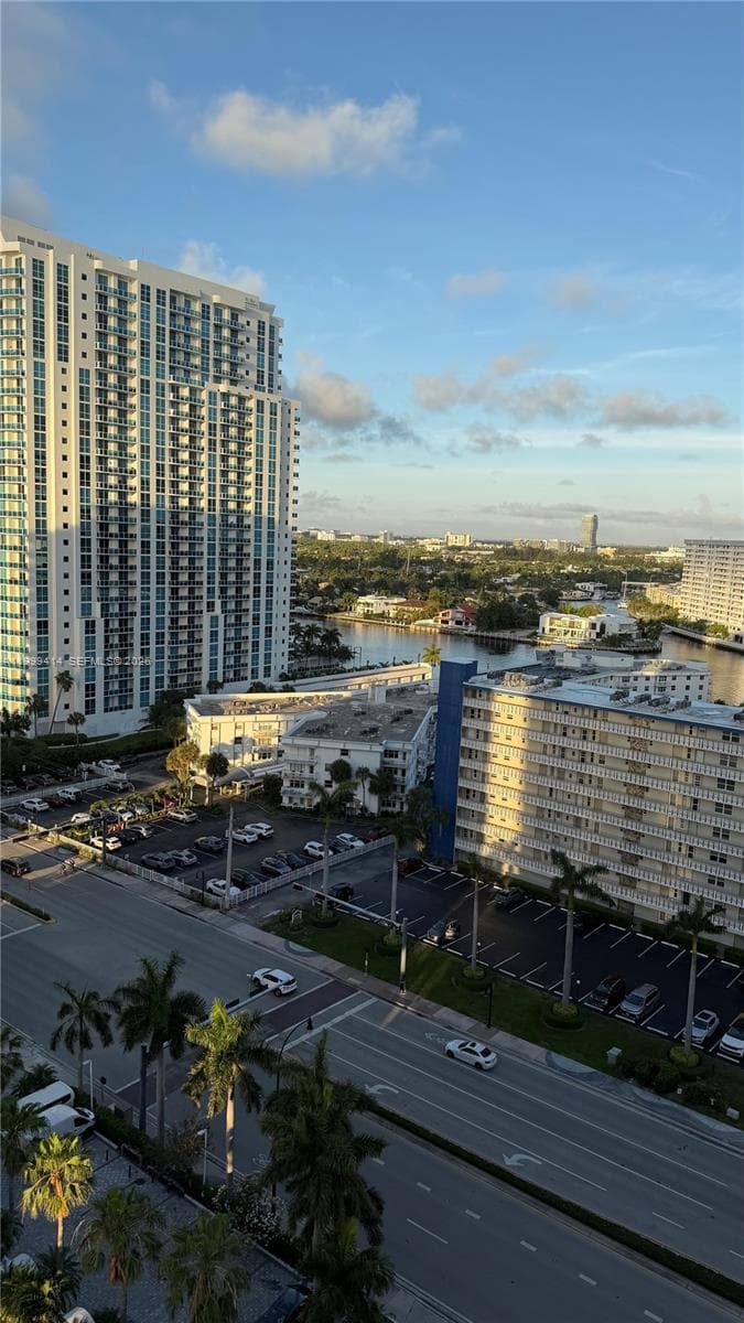 1880 Ocean Dr TS706 photo 15