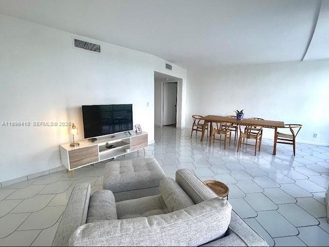 900 Bay Dr 311 photo 9