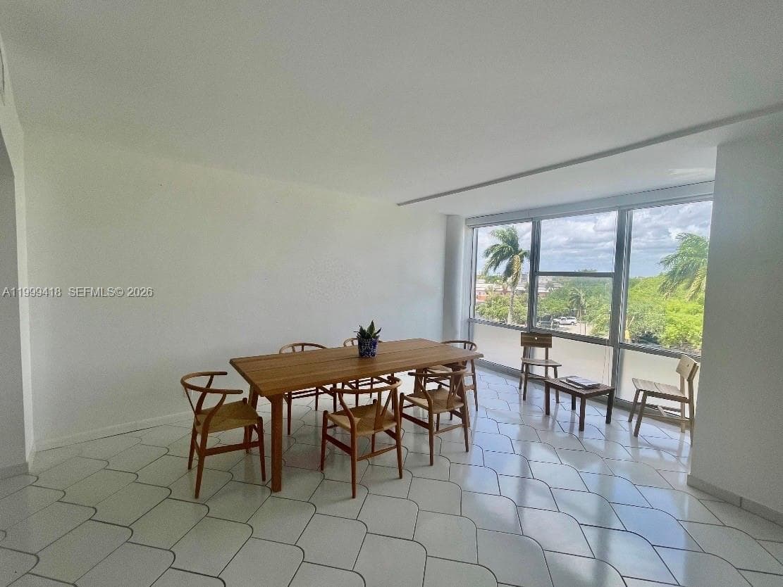 900 Bay Dr 311 photo 8