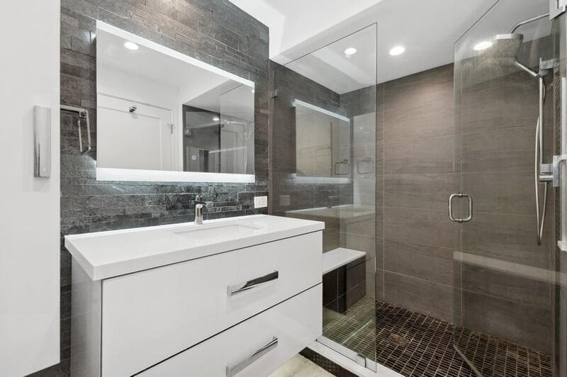 300 SE 5th Avenue 5180 photo 24
