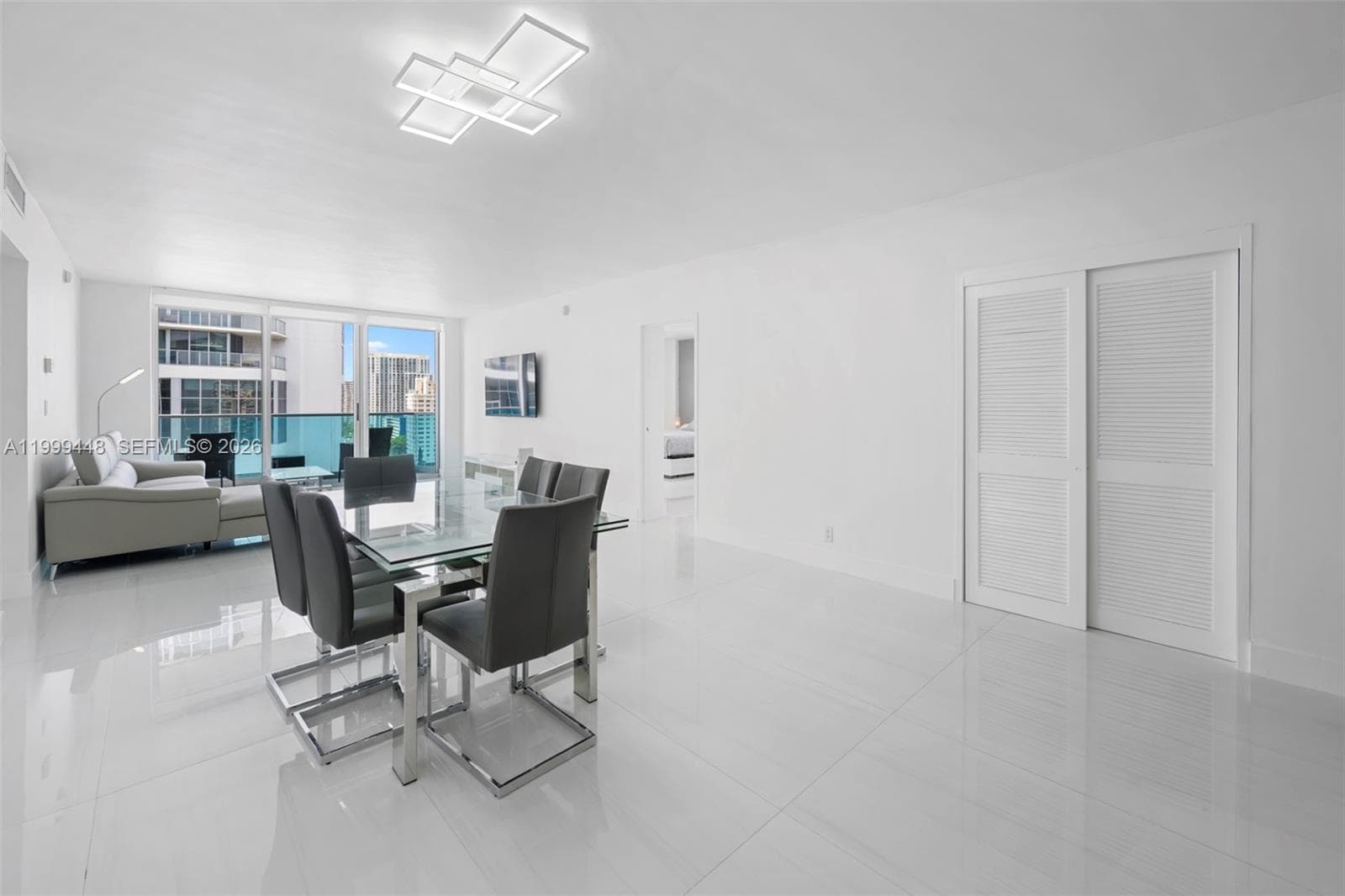 4001 Ocean Dr 15B photo 6