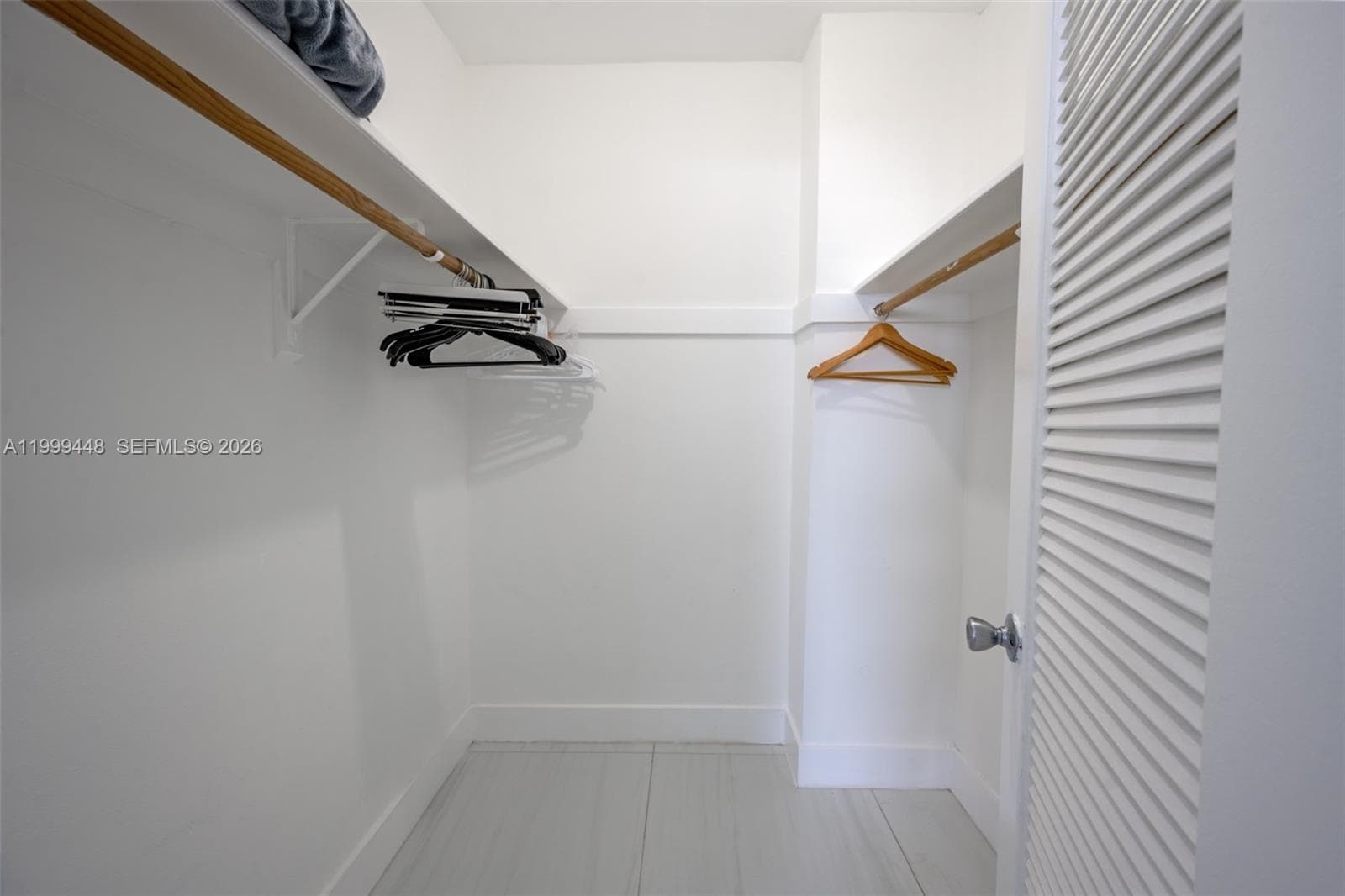 4001 Ocean Dr 15B photo 13