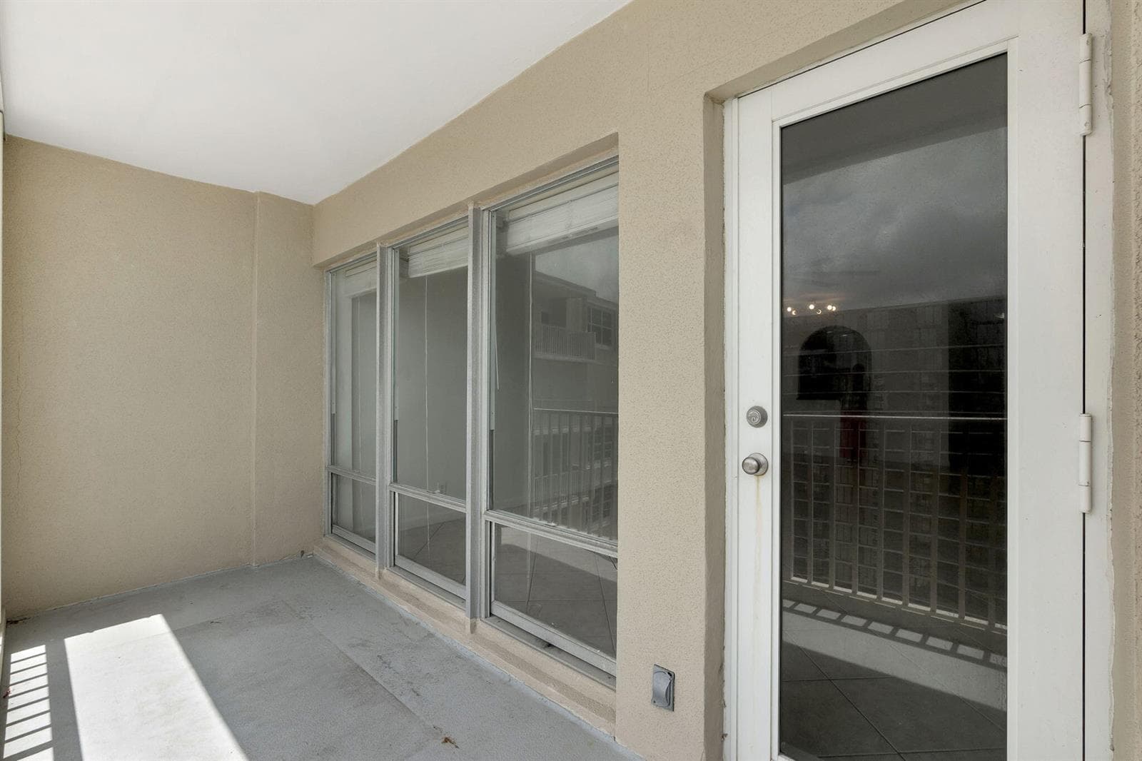750 N Ocean Boulevard Apt 1904 photo 5