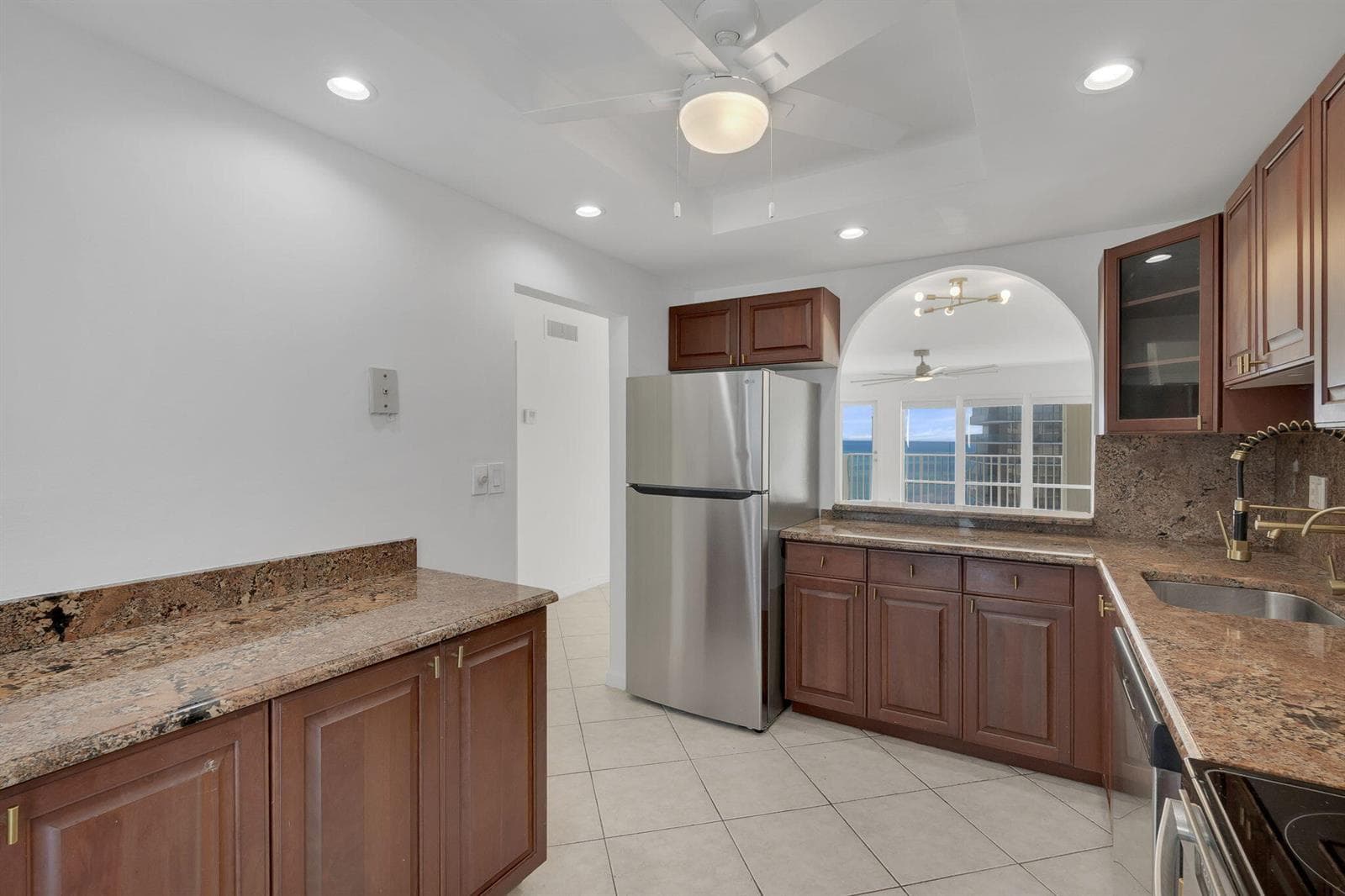 750 N Ocean Boulevard Apt 1904 photo 14