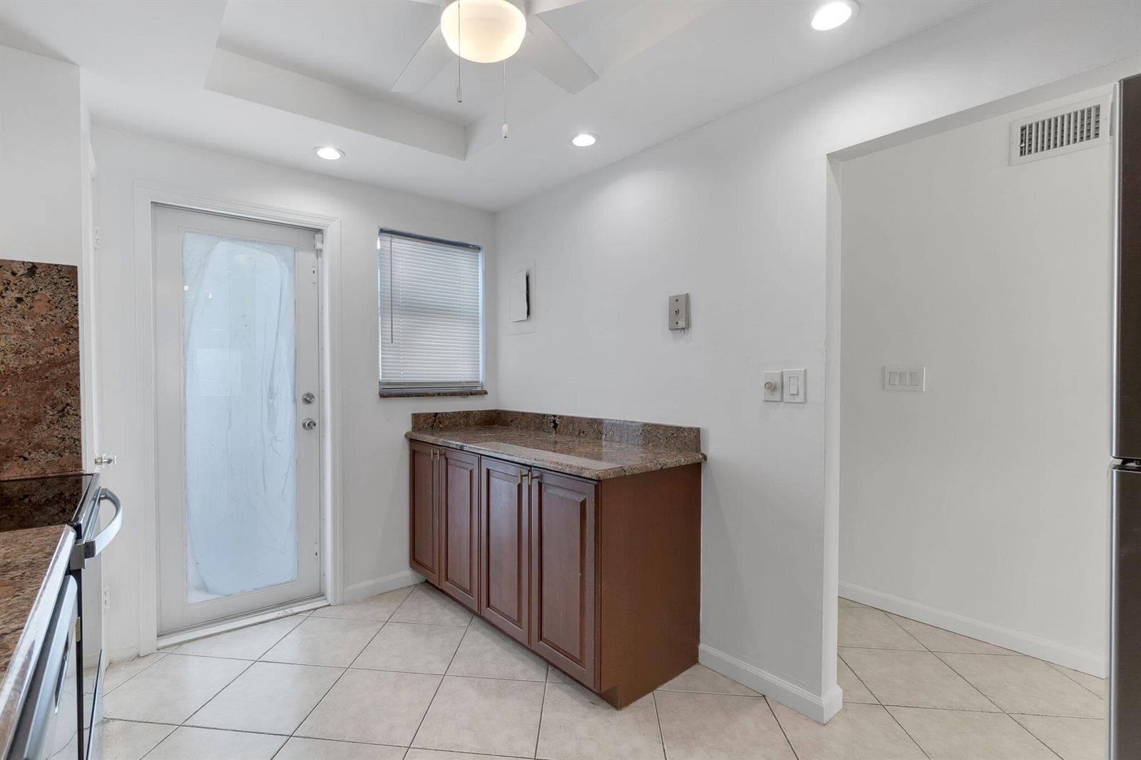 750 N Ocean Boulevard Apt 1904 photo 15
