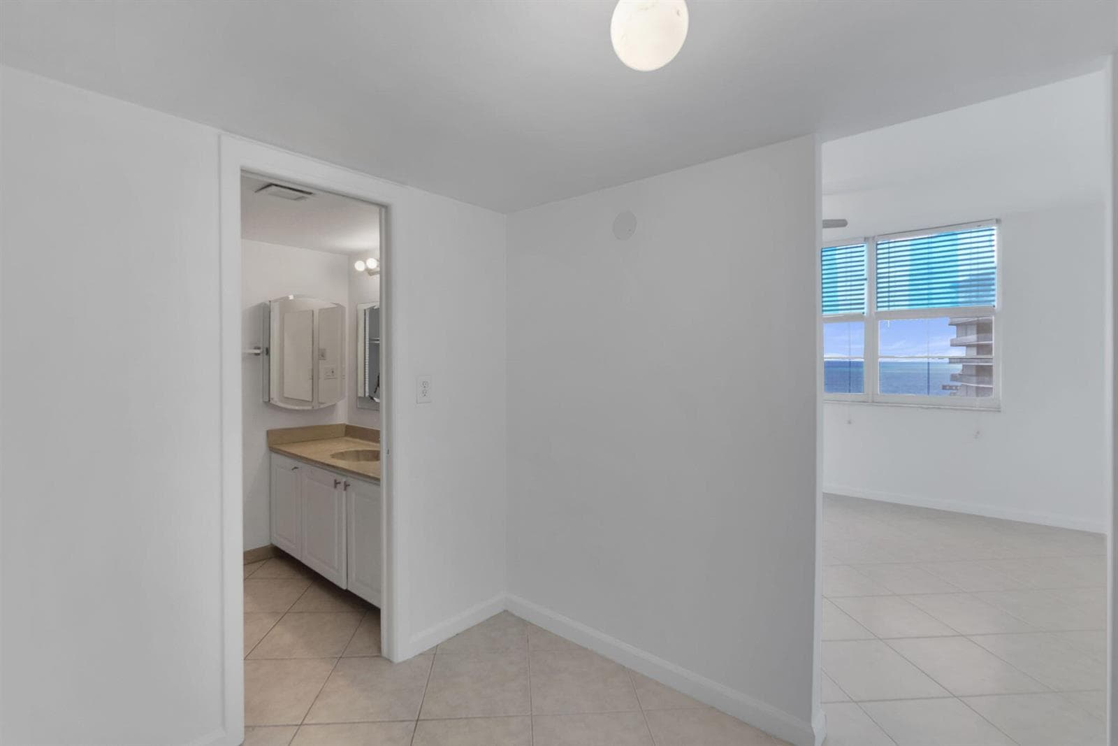 750 N Ocean Boulevard Apt 1904 photo 21