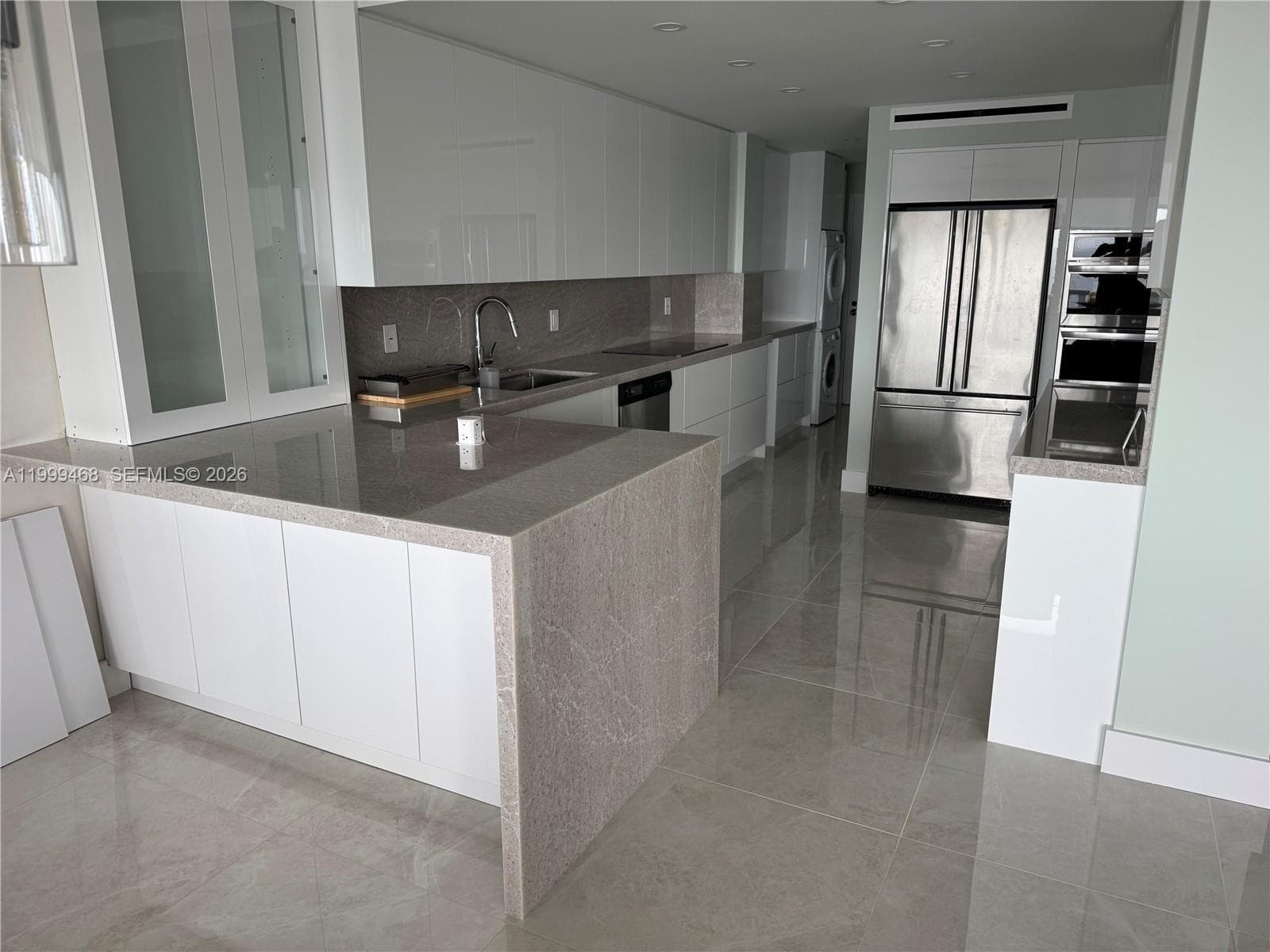 2200 Ocean Ln 1004 photo 6