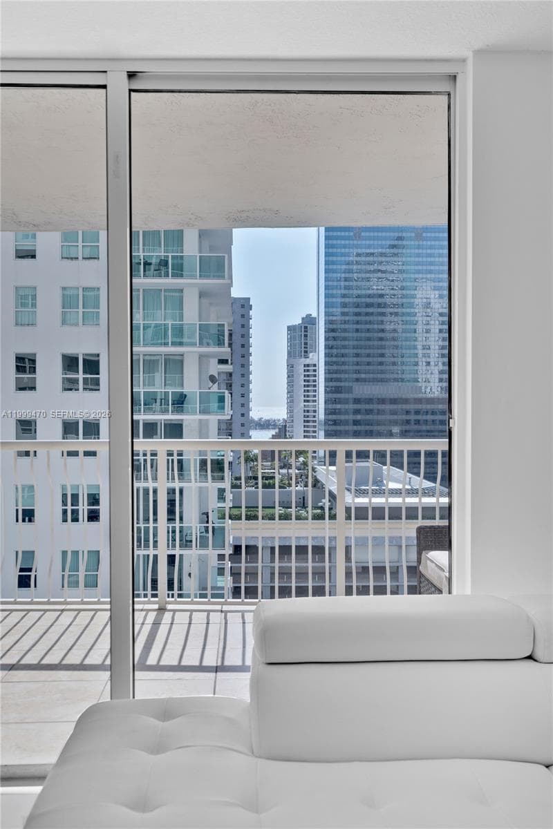 1200 Brickell Bay Dr 2017 photo 13