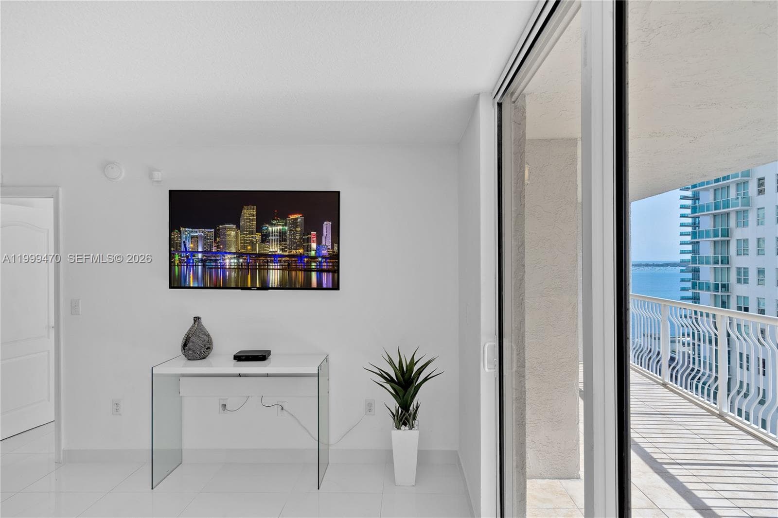 1200 Brickell Bay Dr 2017 photo 12