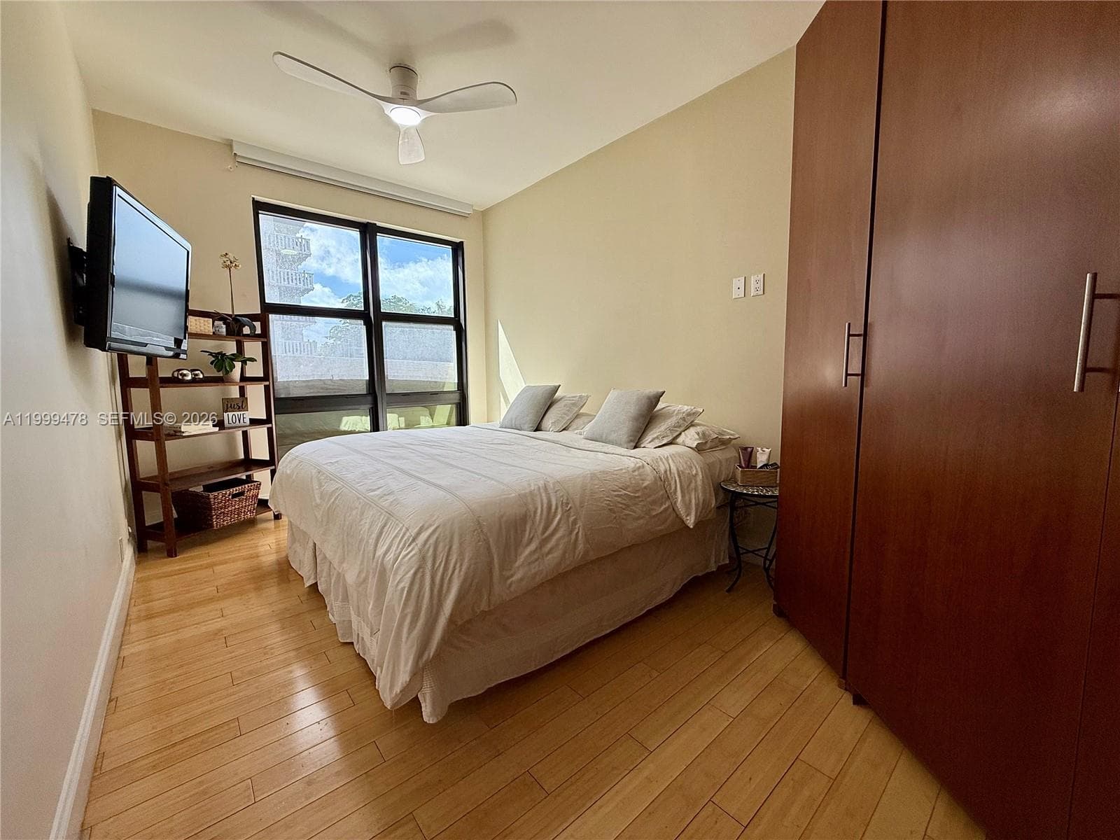 1121 Crandon Blvd E107 photo 12