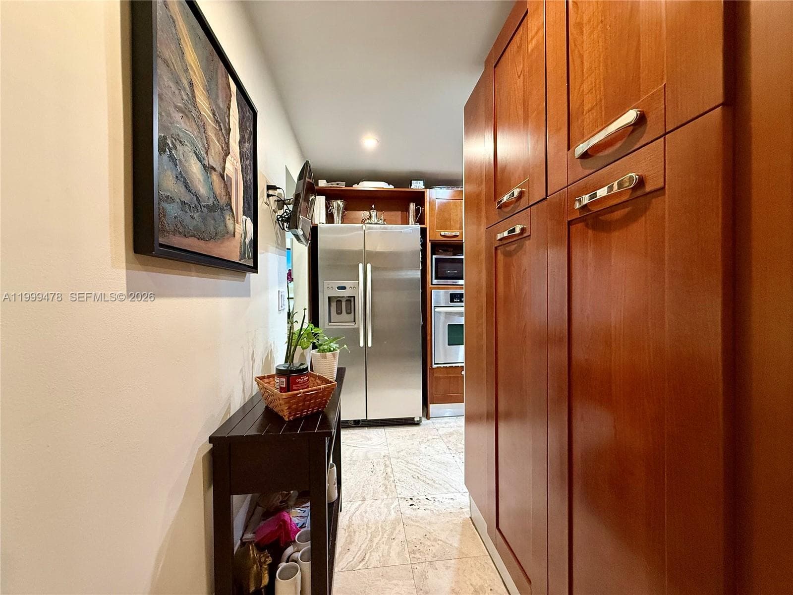 1121 Crandon Blvd E107 photo 4