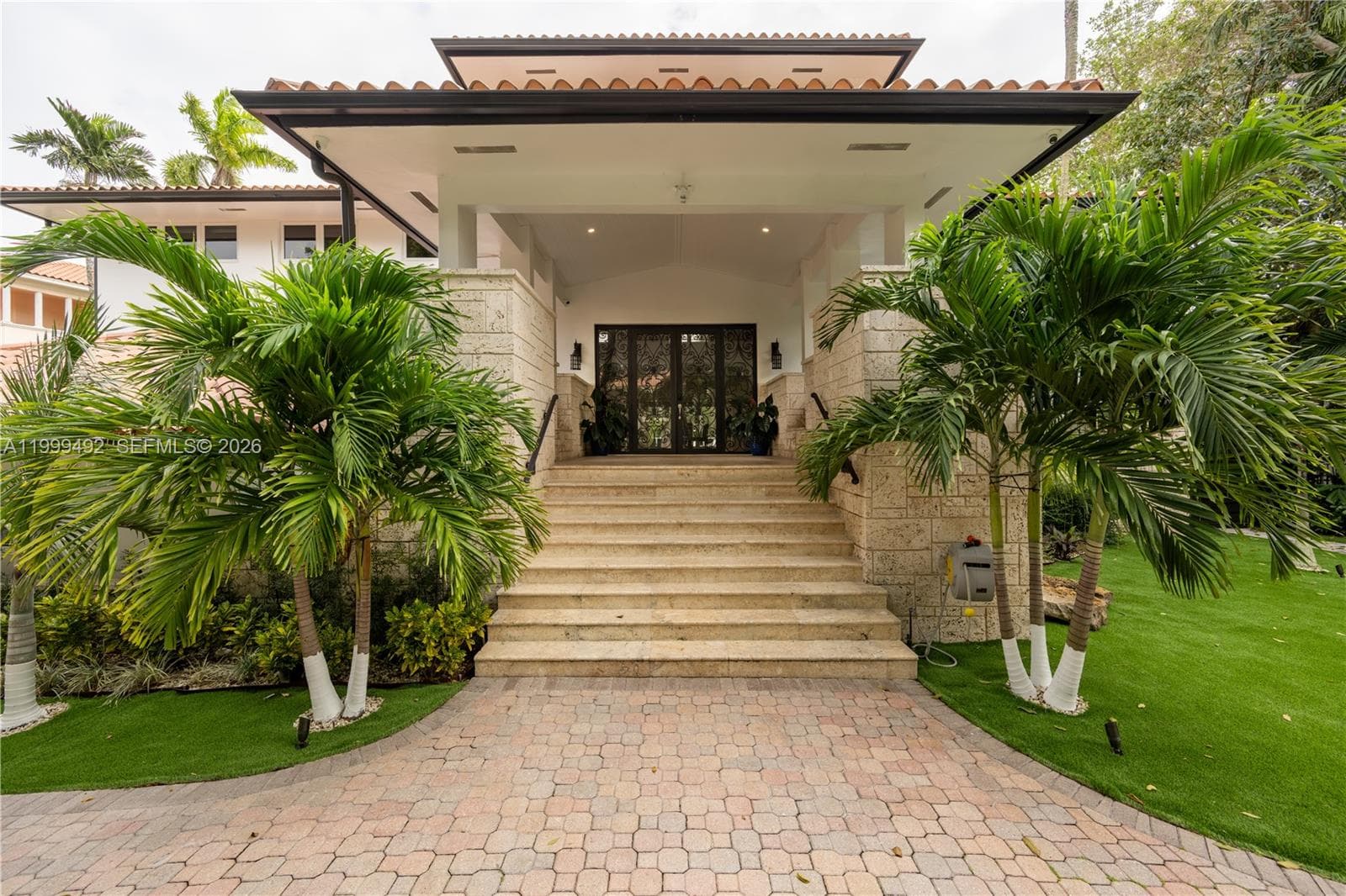 7125 Los Pinos Blvd photo 4