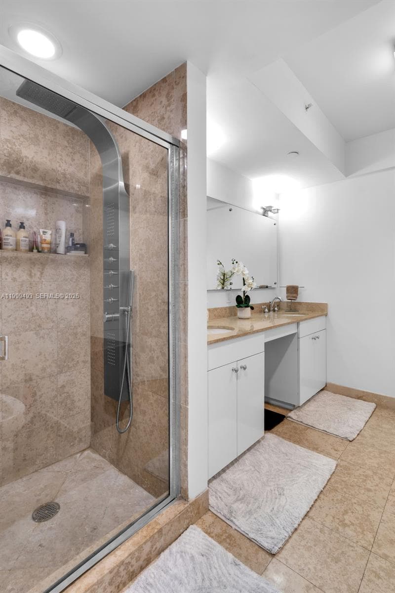 4775 Collins Ave 3608 photo 16