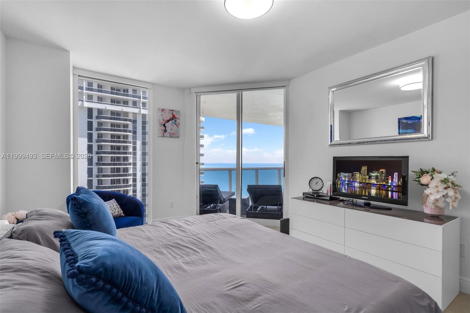 4775 Collins Ave 3608 photo 12