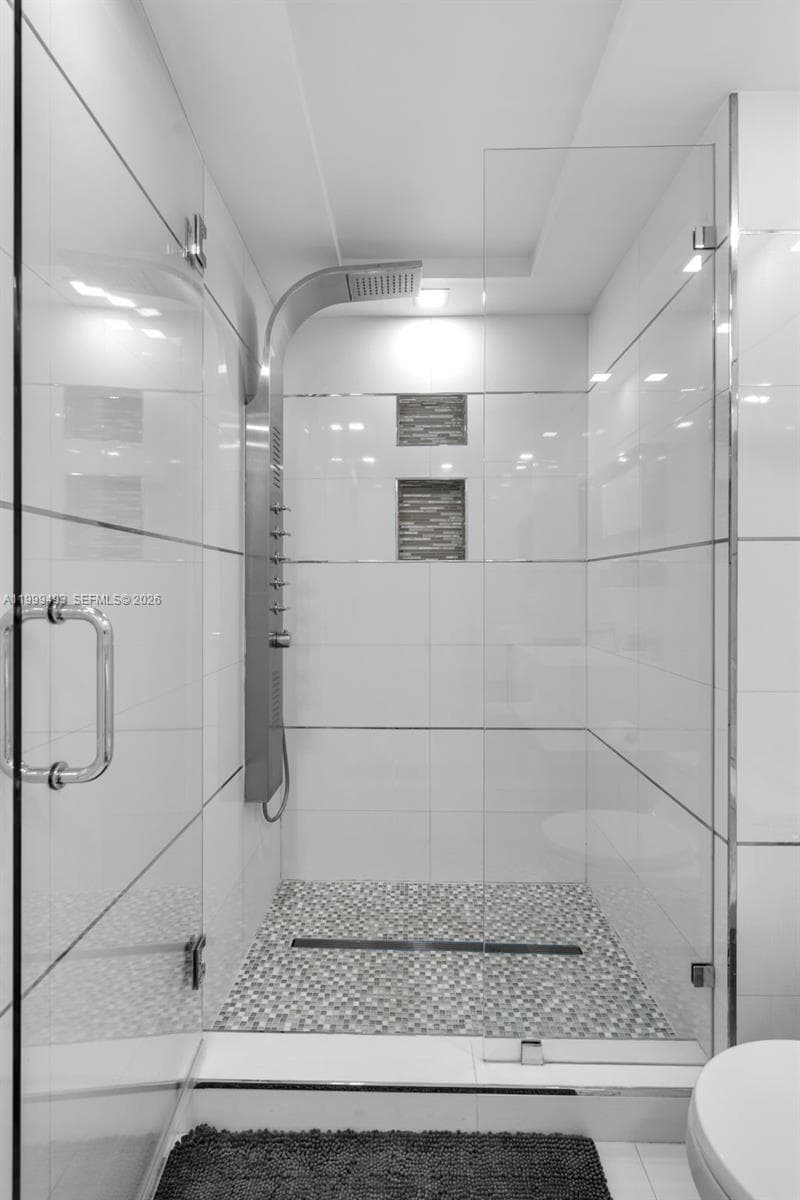 4775 Collins Ave 3608 photo 20