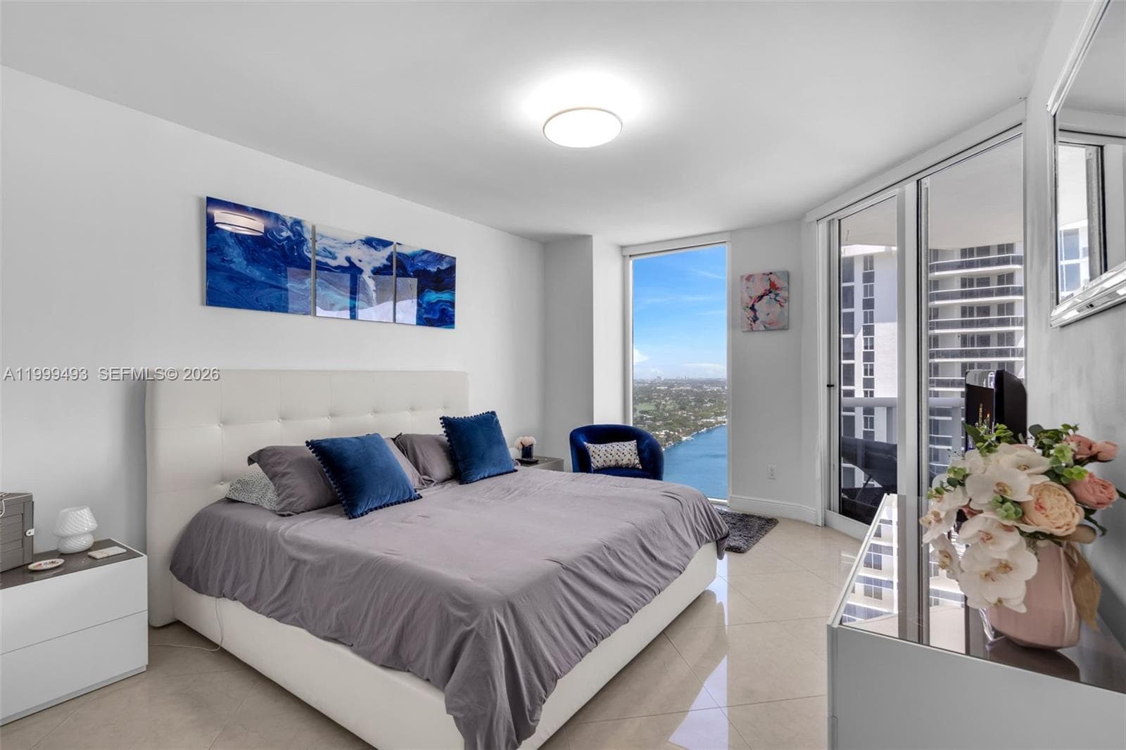 4775 Collins Ave 3608 photo 11