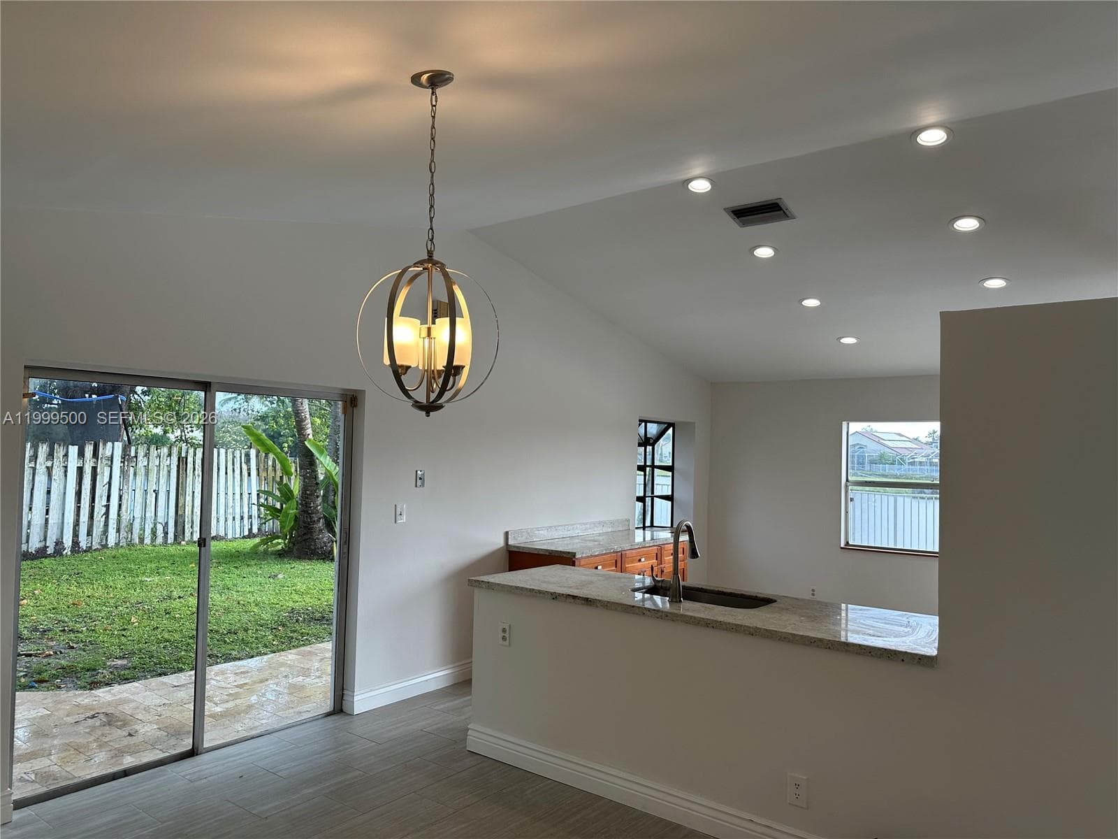 9841 Ridgecreek Rd photo 5