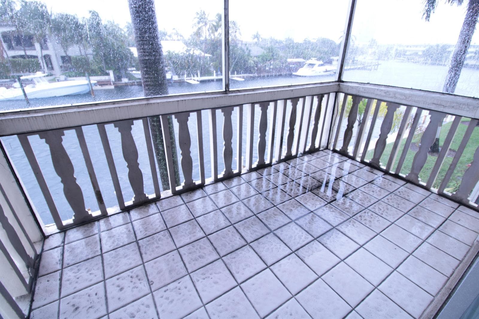 460 Paradise Isle Boulevard 203 photo 5