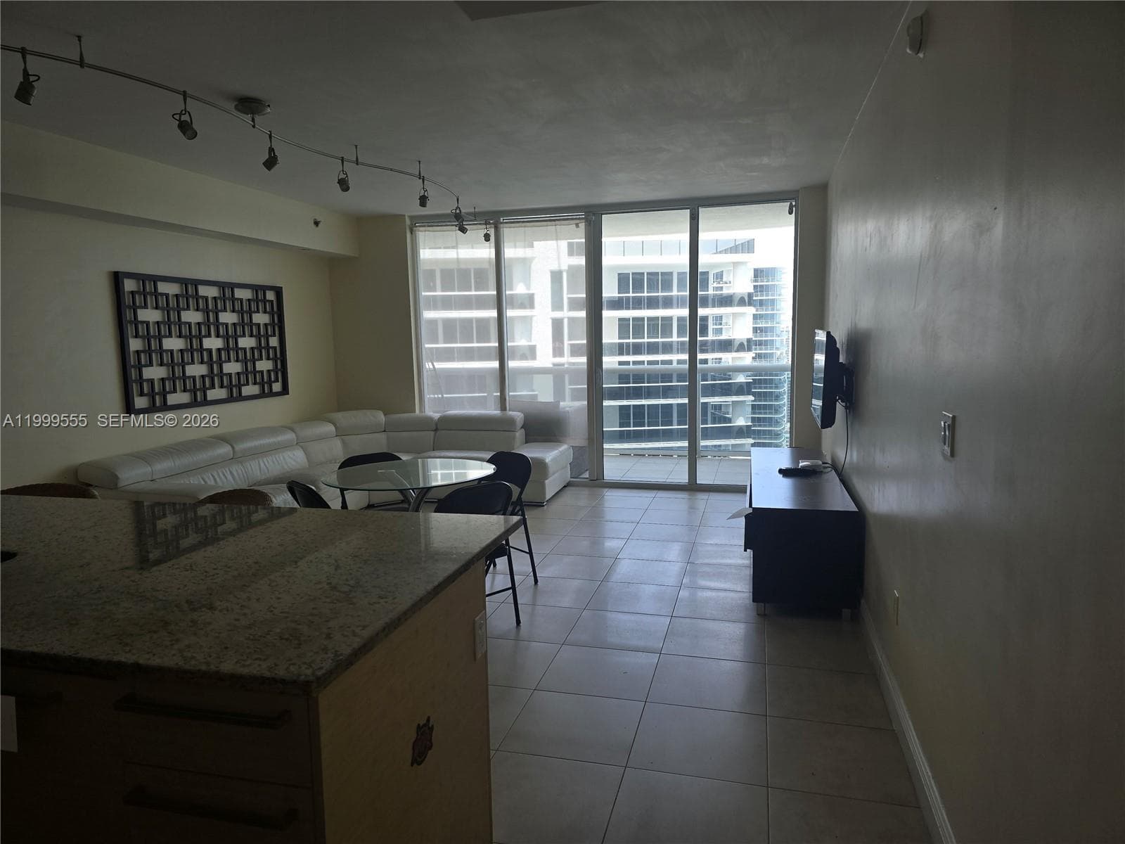 1830 Ocean Dr 4309 photo 7