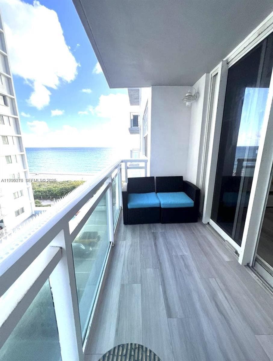 6917 Collins Ave 806 photo 14