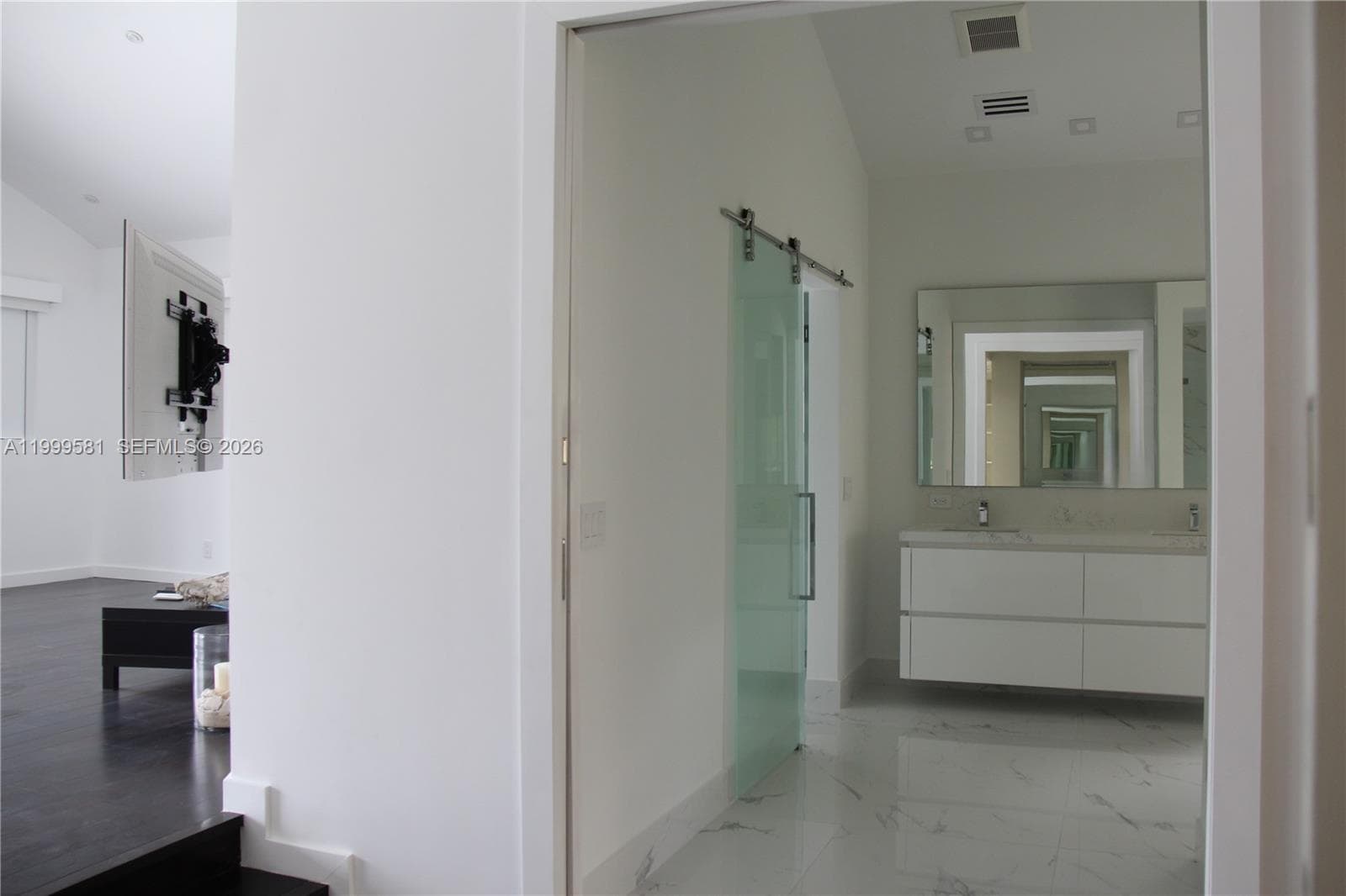 540 Lido Dr photo 11