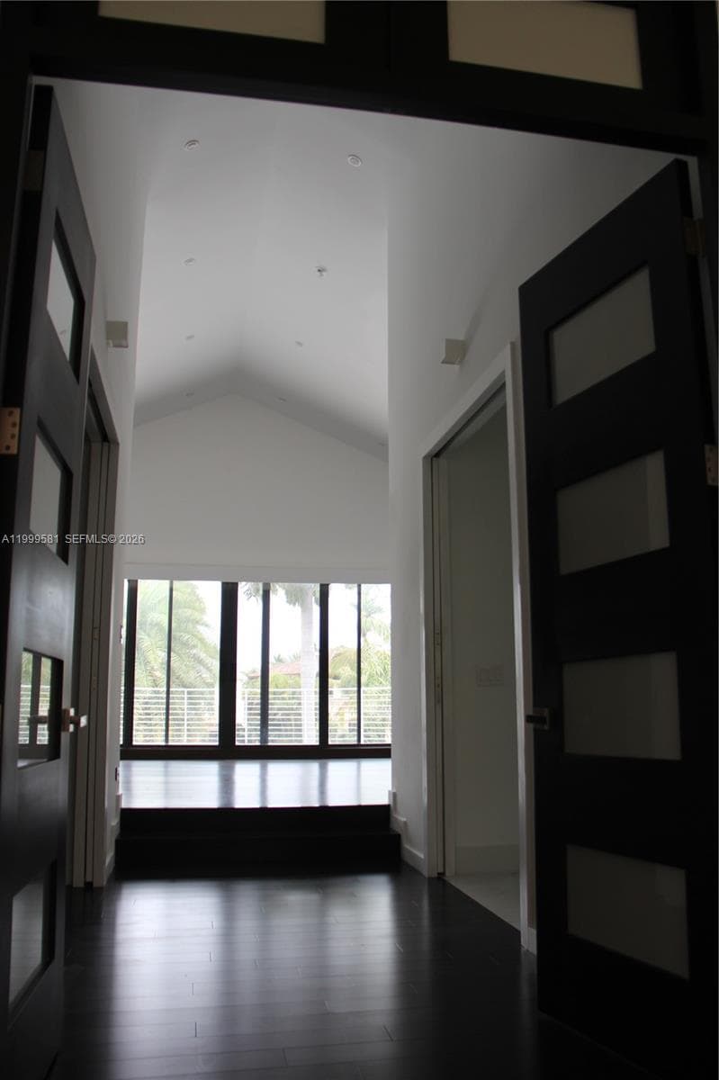 540 Lido Dr photo 8