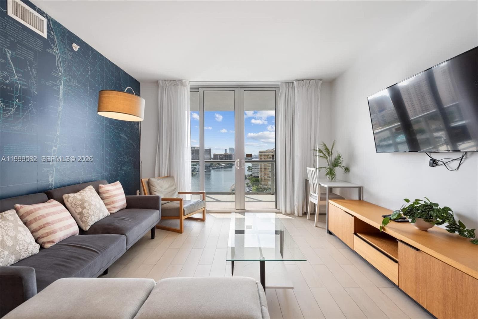 2602 Hallandale Beach Blvd R1207 photo 5