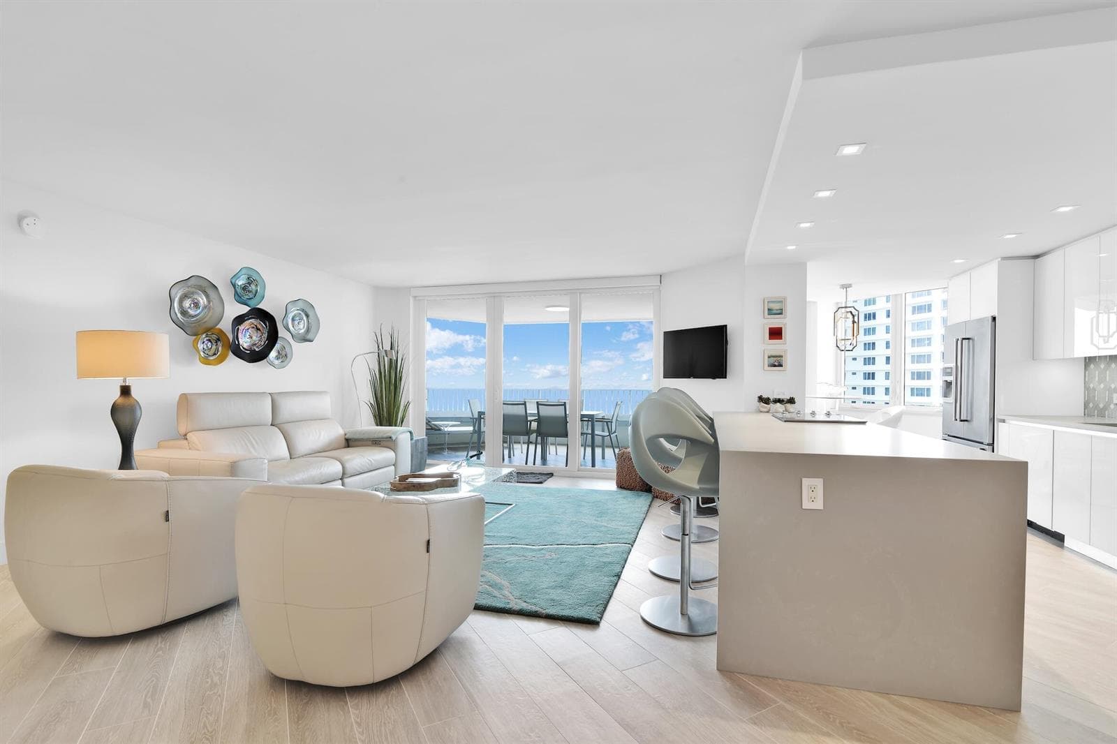 550 S Ocean Boulevard 1004 photo 1