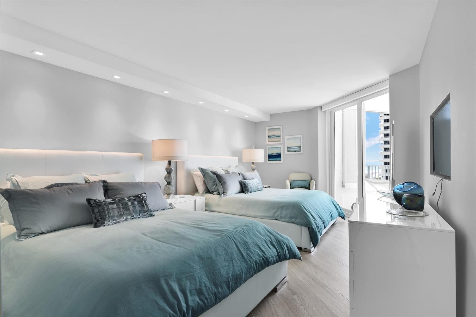 550 S Ocean Boulevard 1004 photo 24