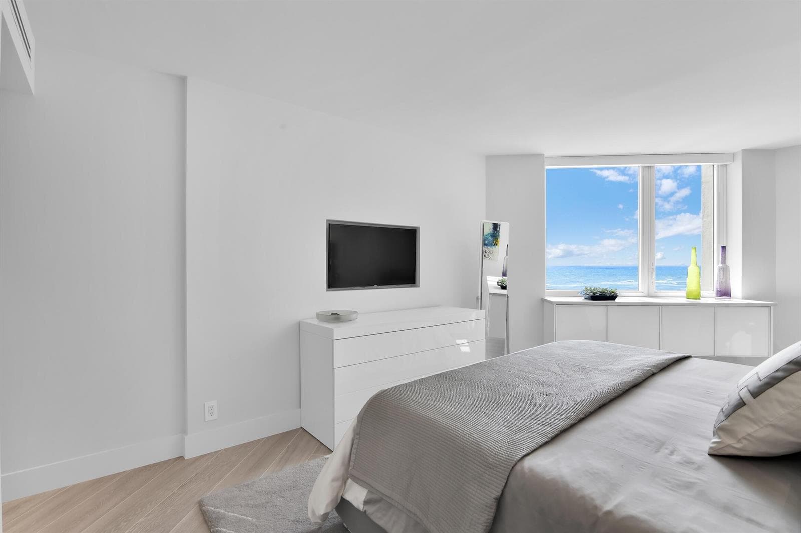 550 S Ocean Boulevard 1004 photo 18