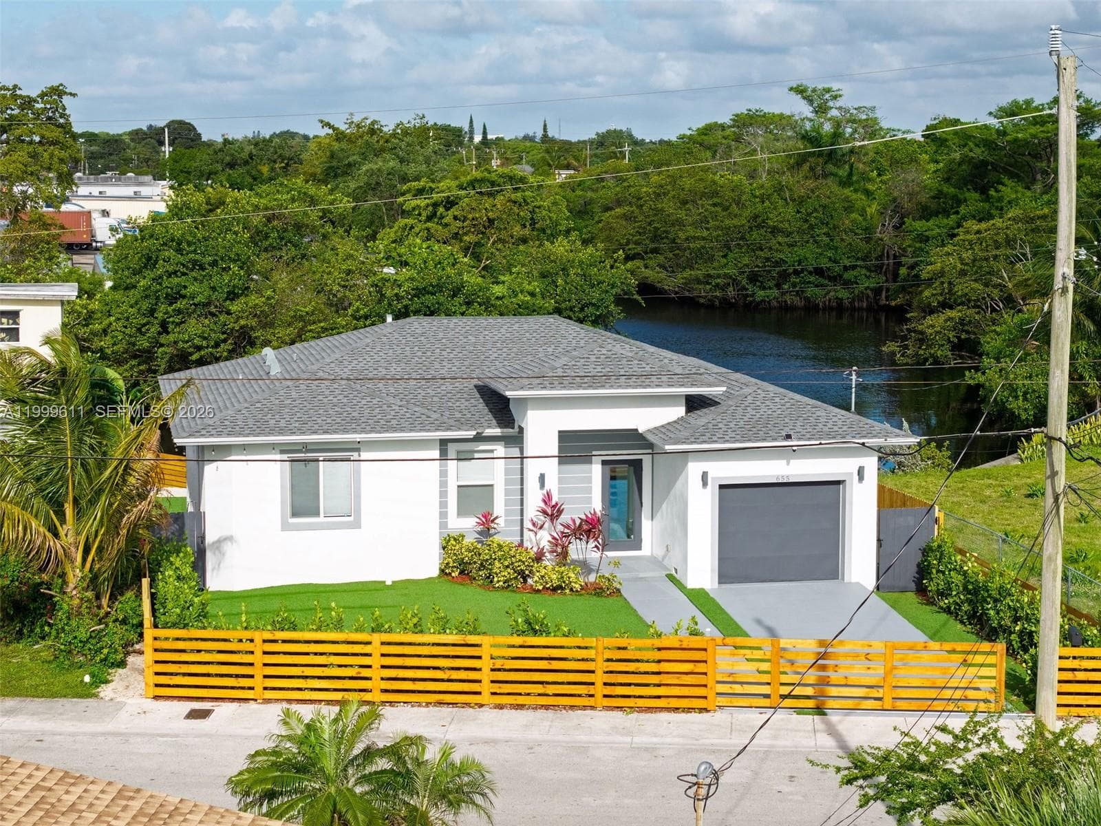 655 24 avenue photo 3