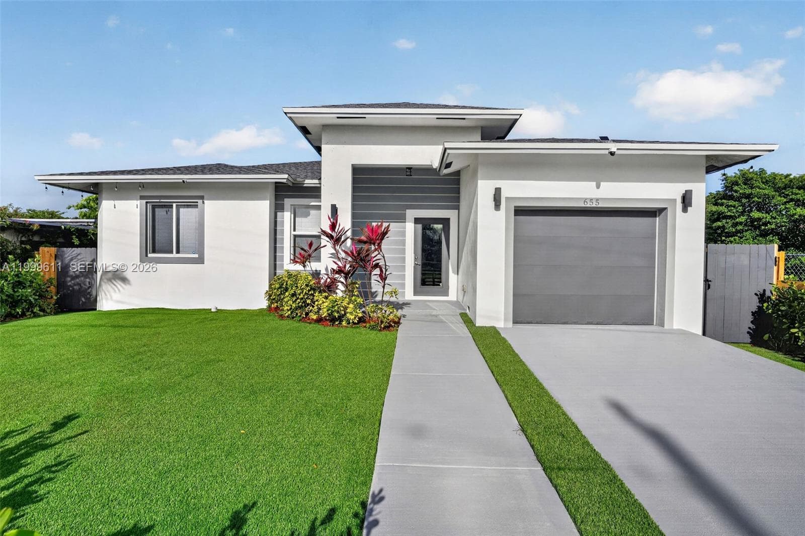 655 24 avenue photo 1