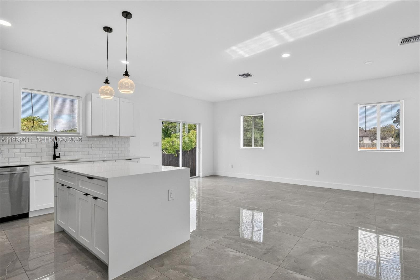 655 24 avenue photo 25