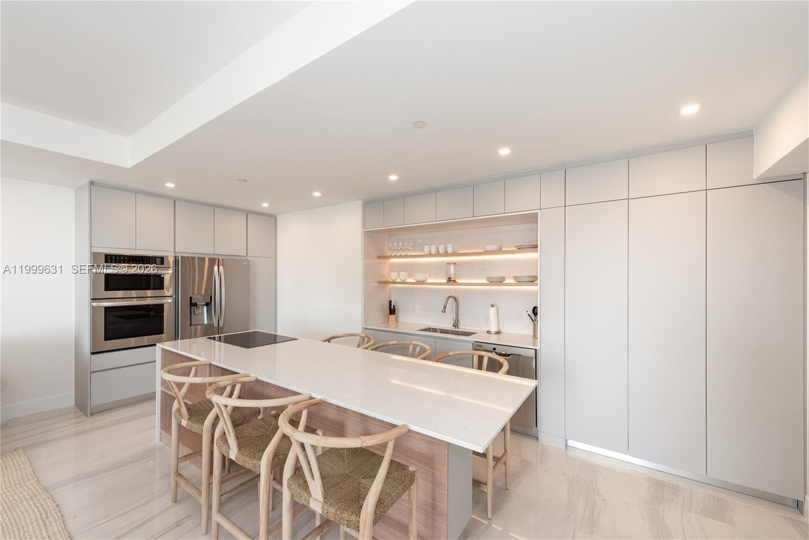 201 Crandon Blvd 923 photo 6