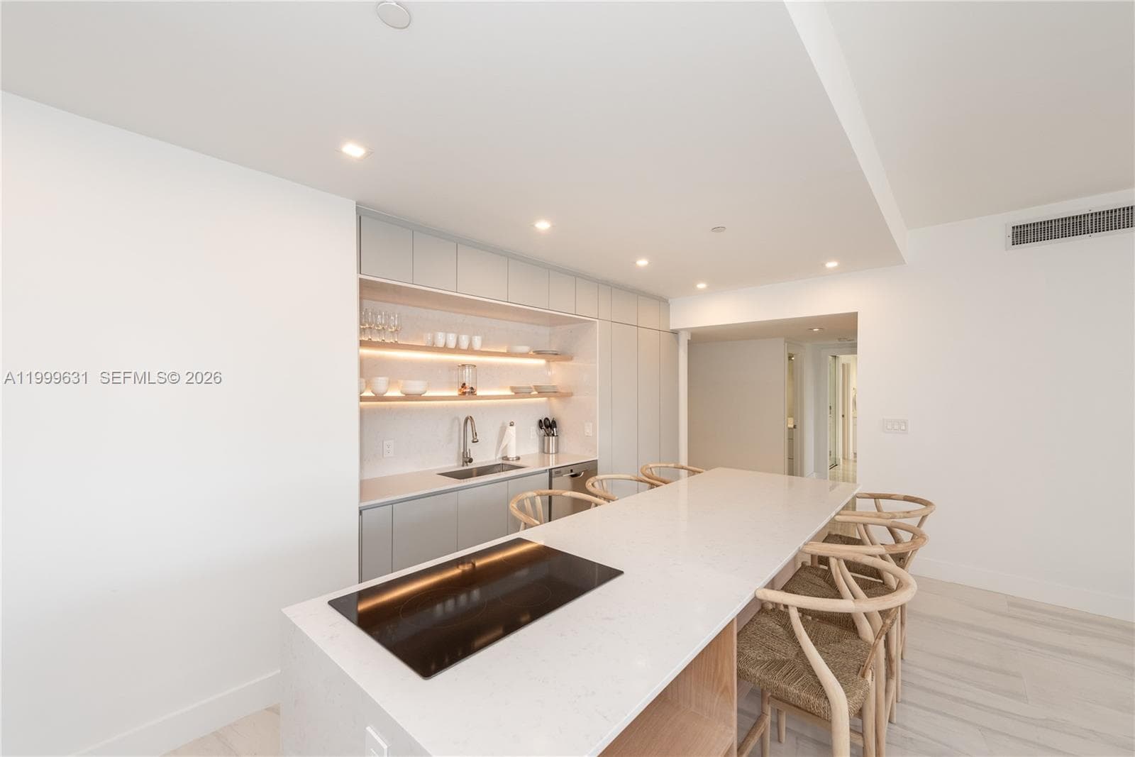 201 Crandon Blvd 923 photo 7