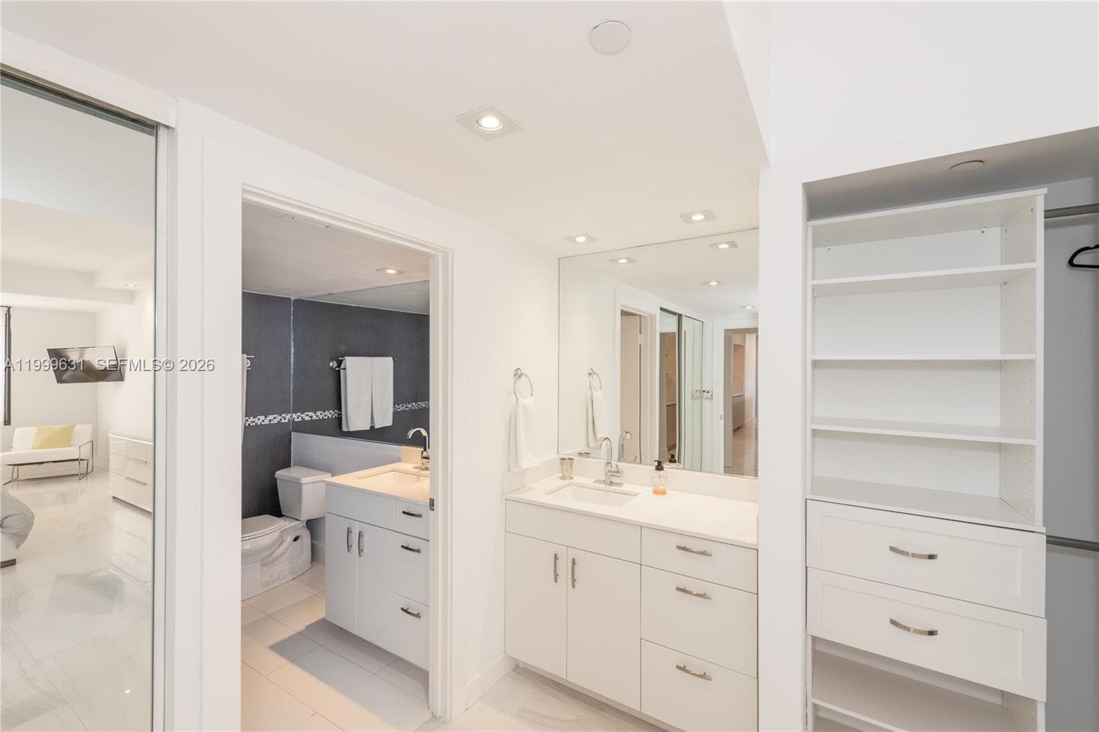 201 Crandon Blvd 923 photo 15