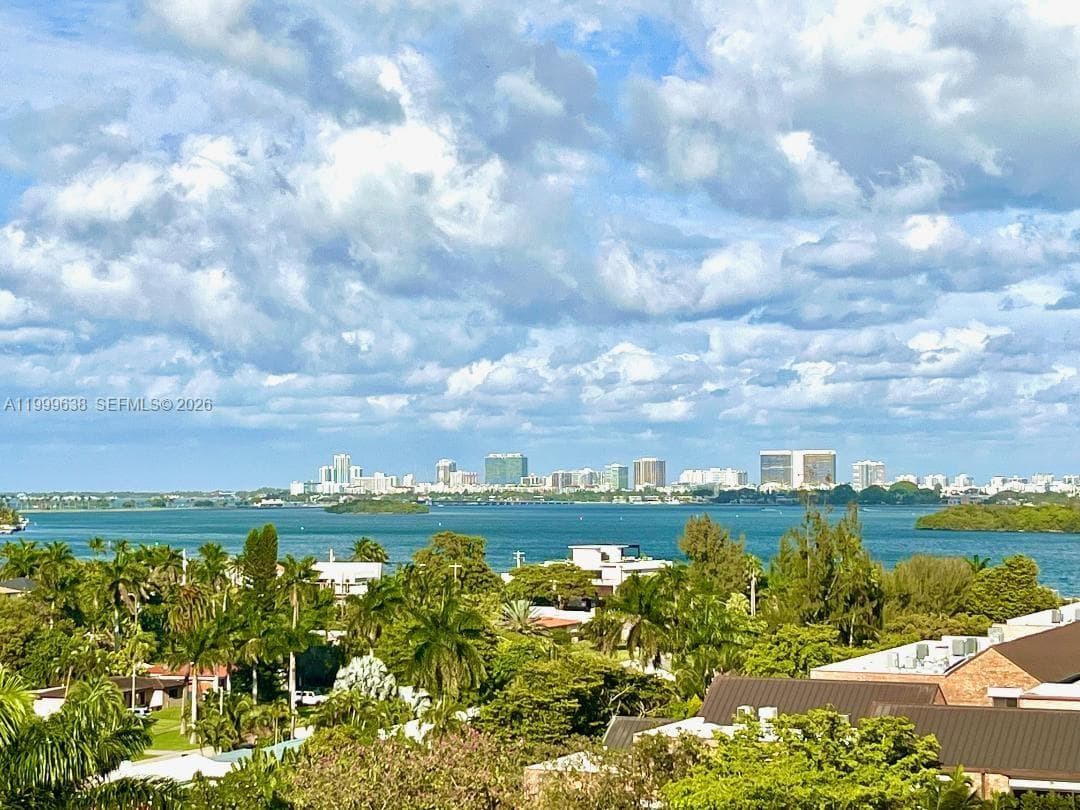 1000 Quayside Ter 1009 photo 12