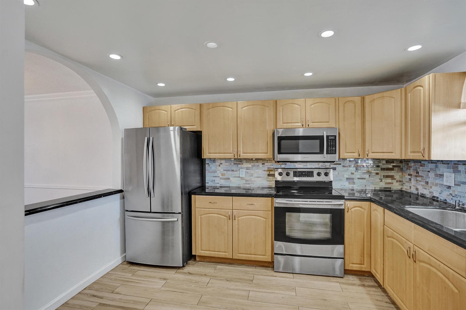 3051 NE 48th Street 702 photo 9