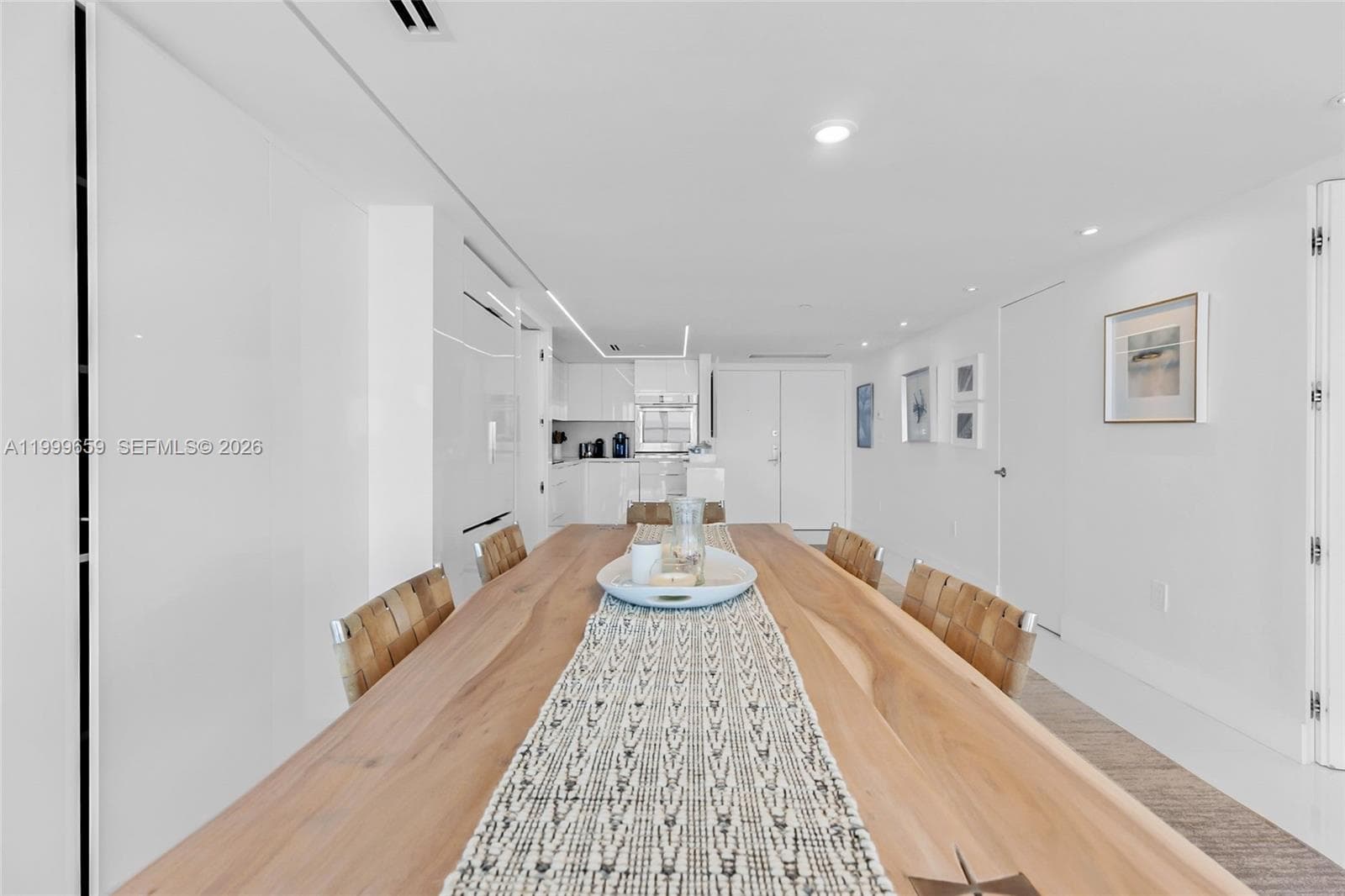6301 Collins Ave 2103 photo 2
