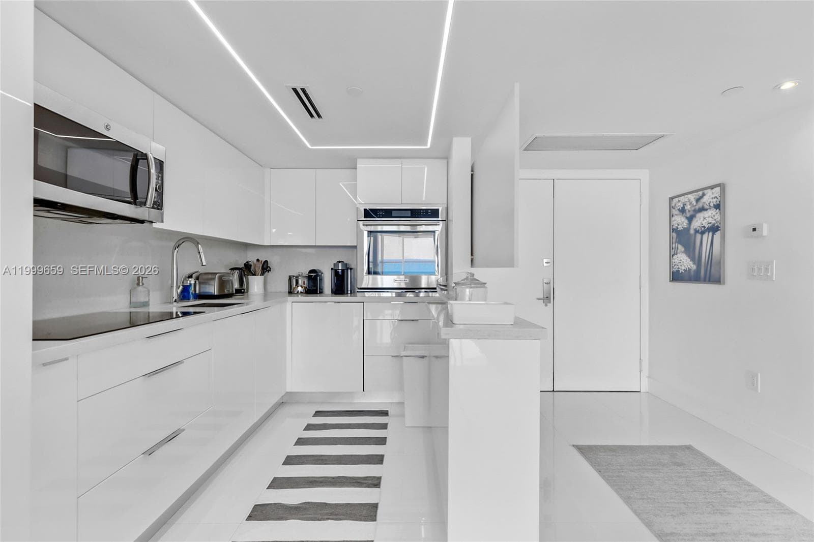 6301 Collins Ave 2103 photo 7