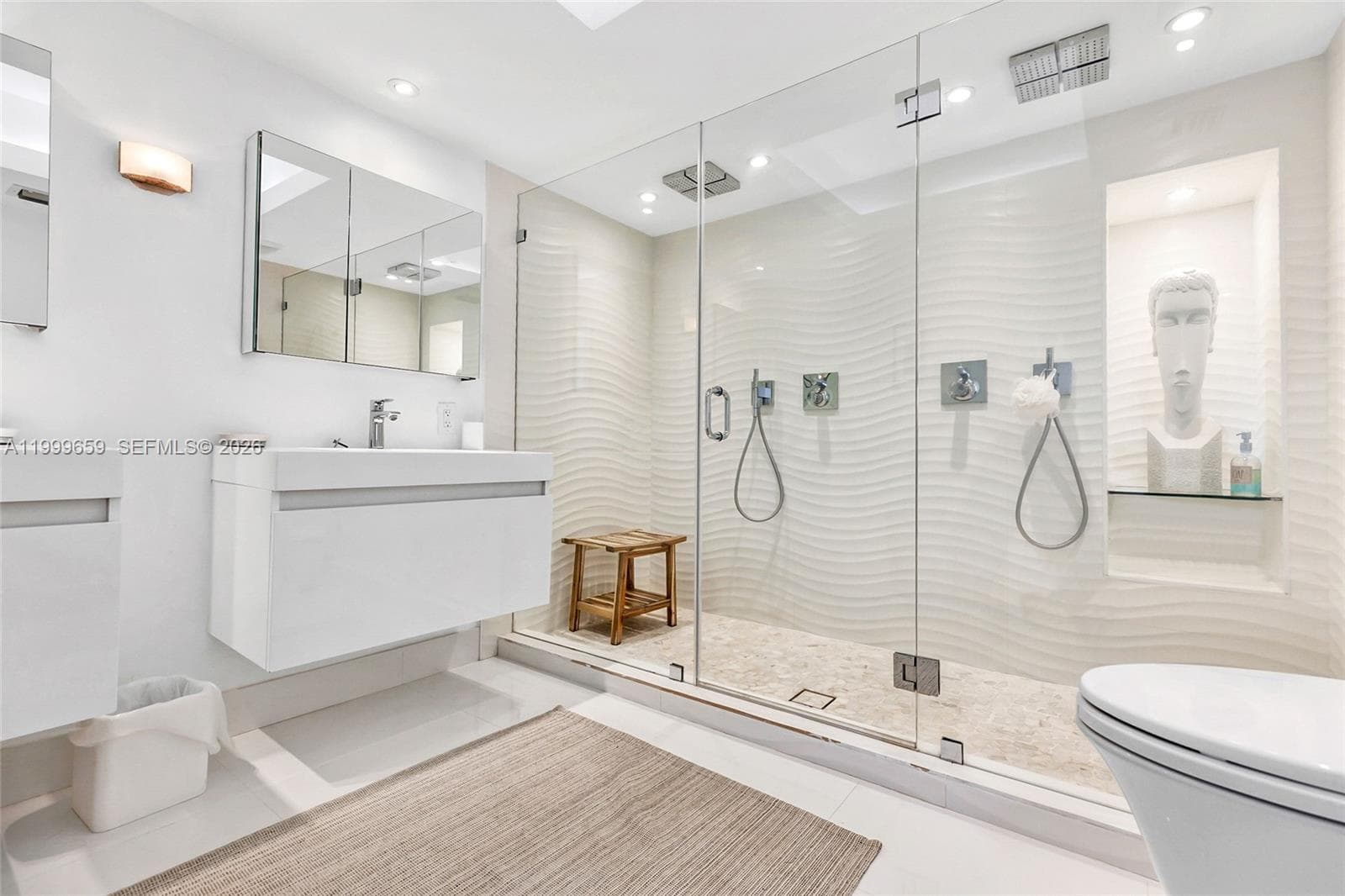6301 Collins Ave 2103 photo 19