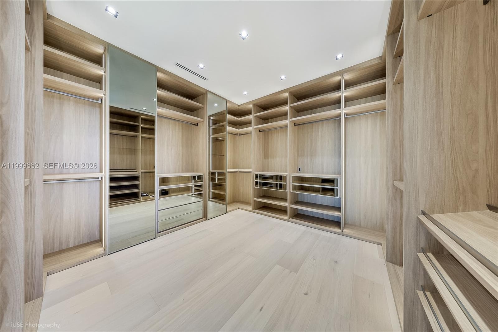 770 Lake Rd photo 11