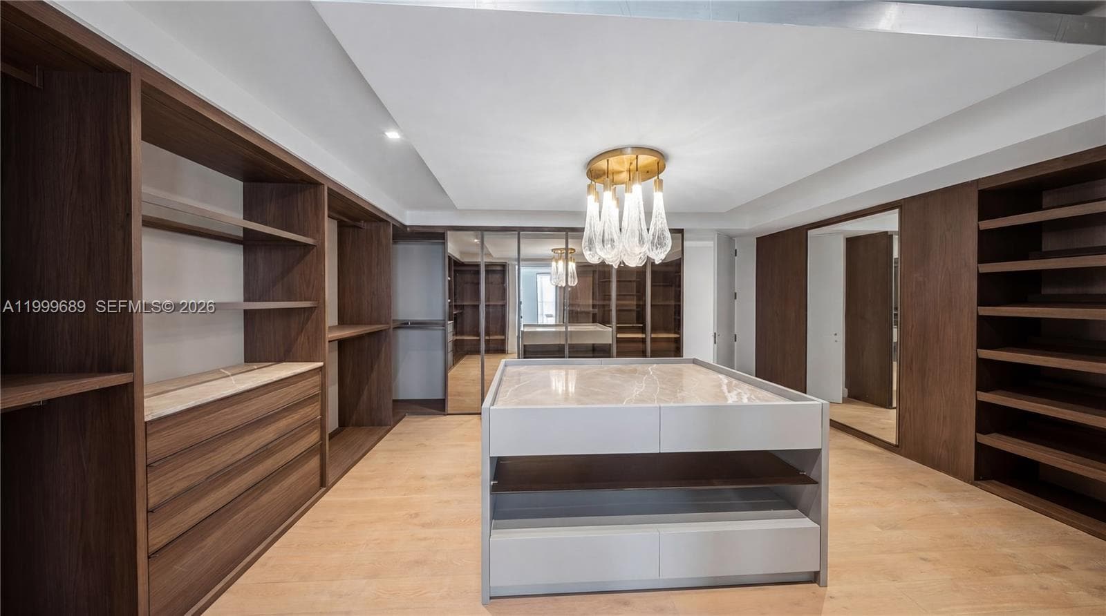 1400 Lake Dr photo 23