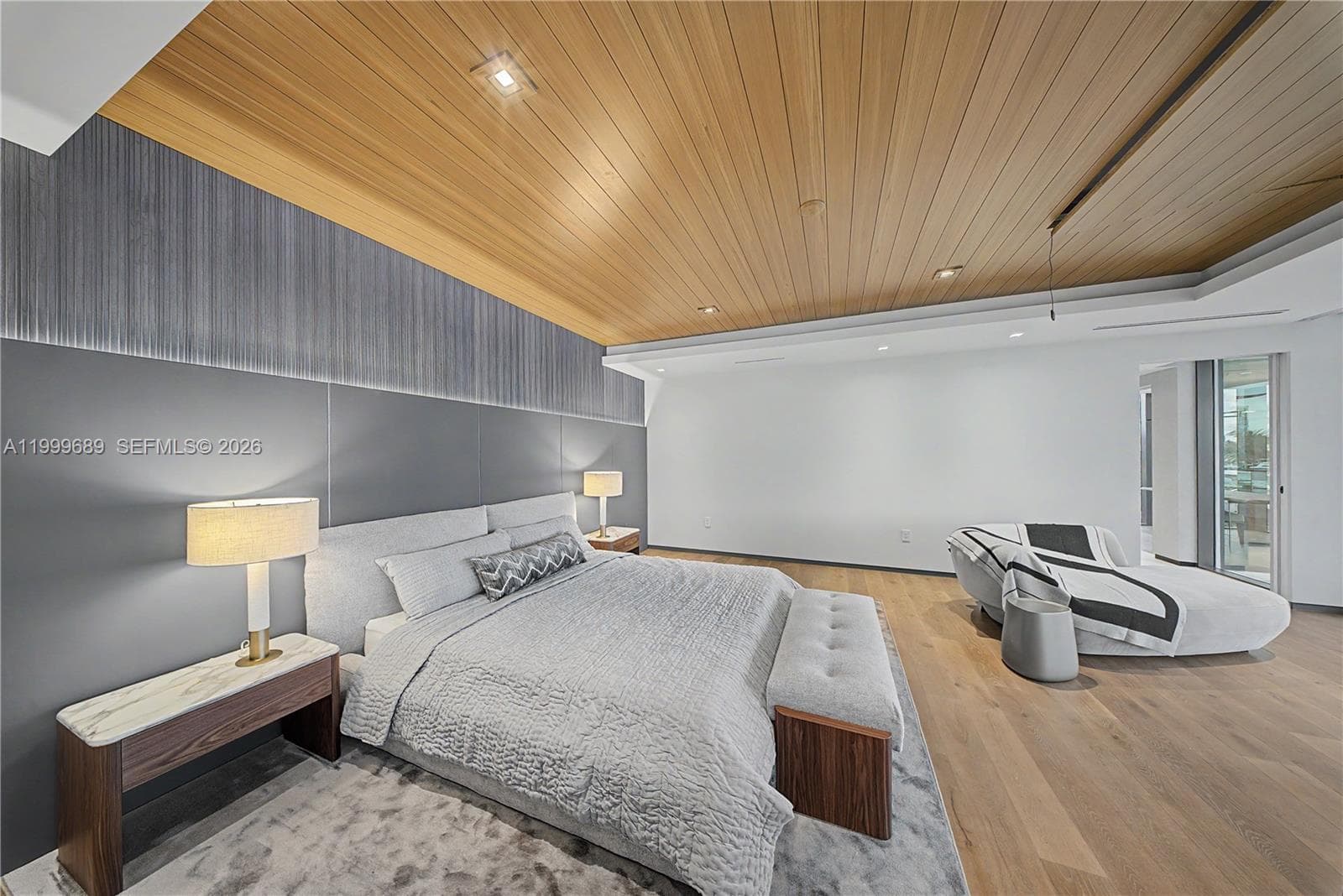 1400 Lake Dr photo 21