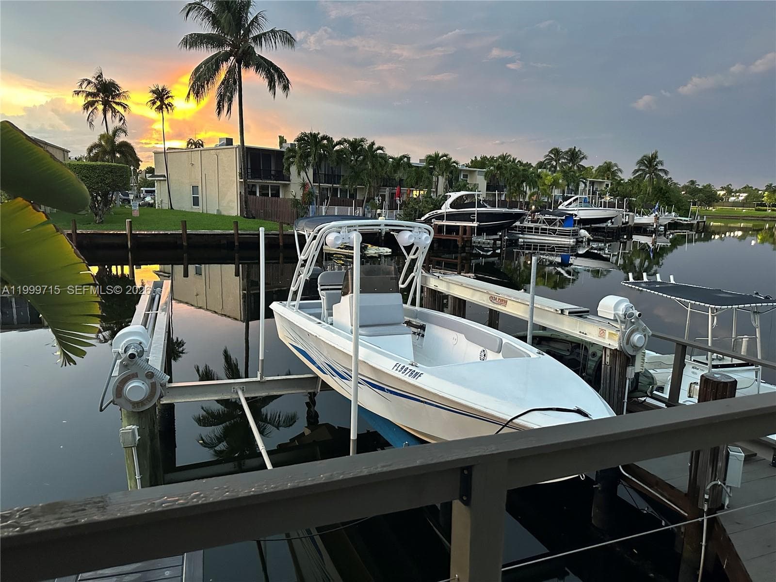 925 26th Ave 925 photo 2