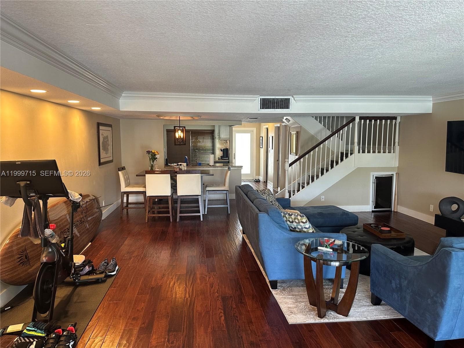 925 26th Ave 925 photo 9