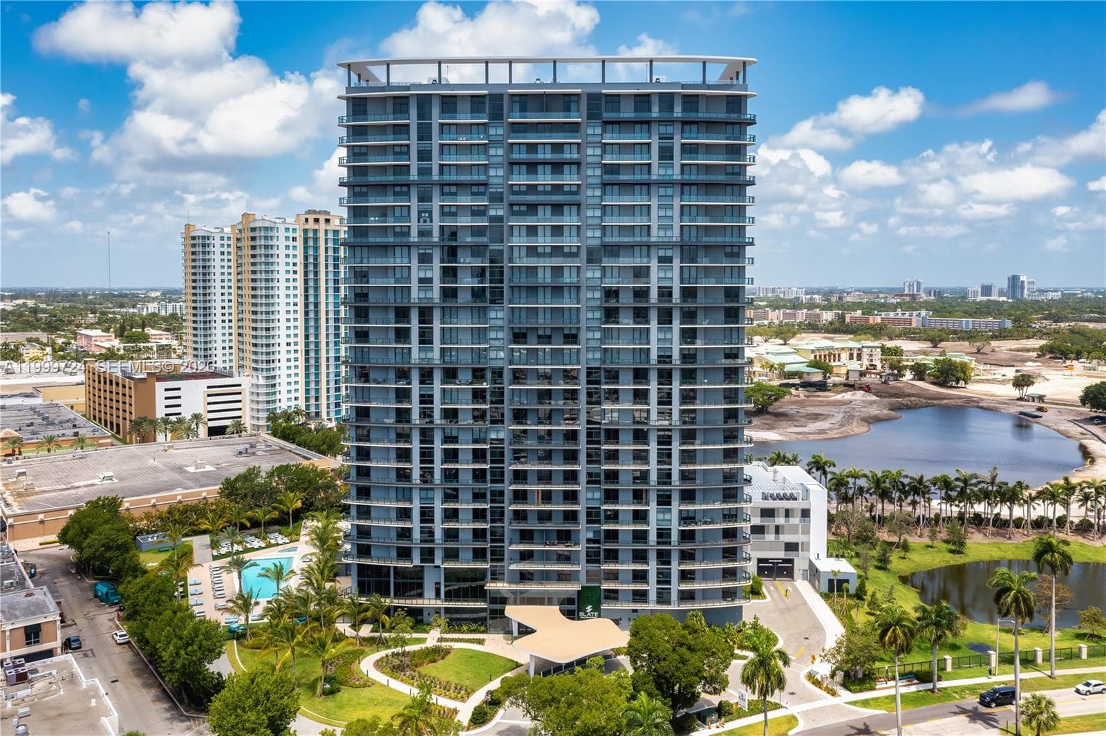 101 Diplomat Pkwy 2505 photo 21