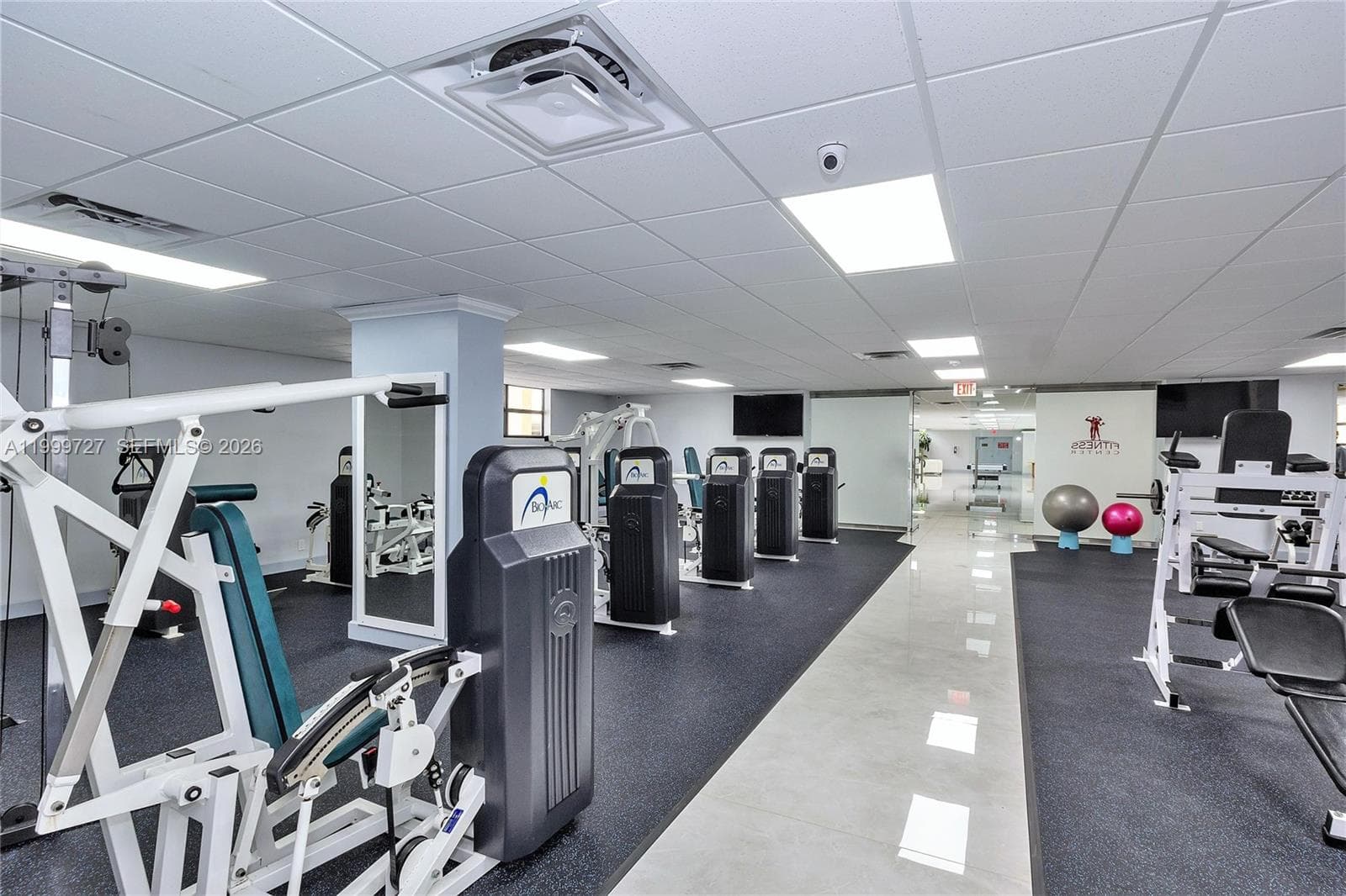 600 Parkview Dr 223 photo 12