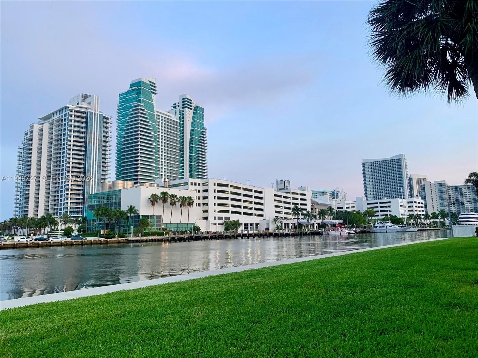 600 Parkview Dr 223 photo 19