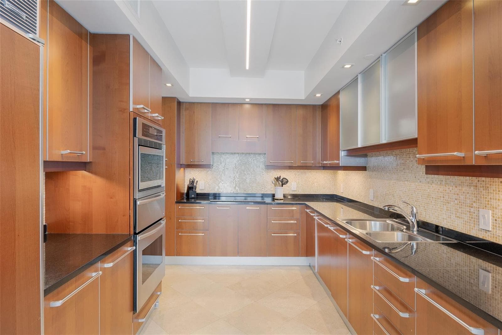 3101 S Ocean Drive 902 photo 7